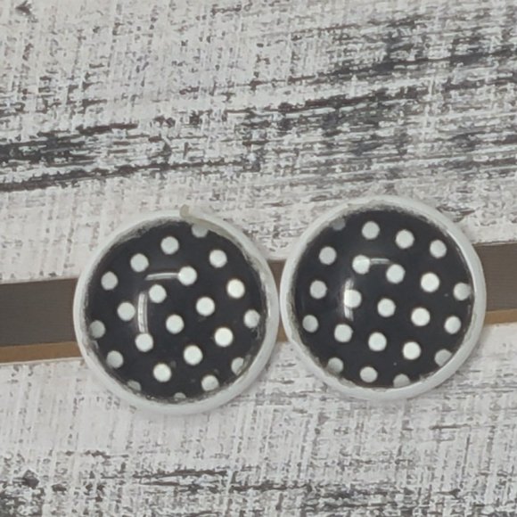 Earrings - Picture 8 of 16